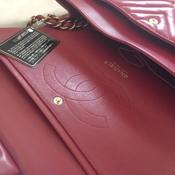 🌸SOLD🌸 Lambskin Chevron Jumbo Double Flap - Picture 5 of 8